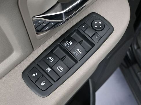 Used 2012 RAM 1500 Big Horn image 21