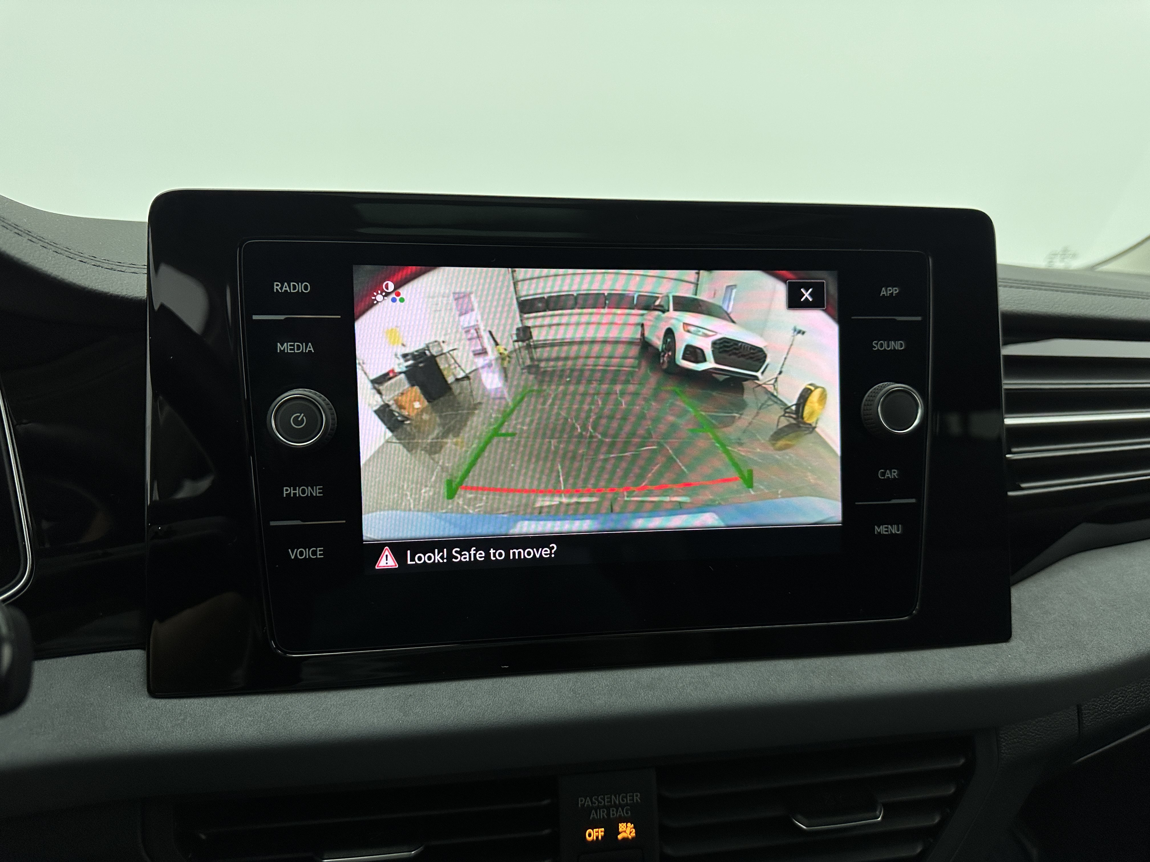 Used 2026 Volkswagen Jetta SE FWD image 24