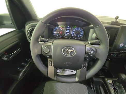 Used 2023 Toyota Tacoma TRD Sport w/ Black Out Package (TMS) AWD/4WD image 12