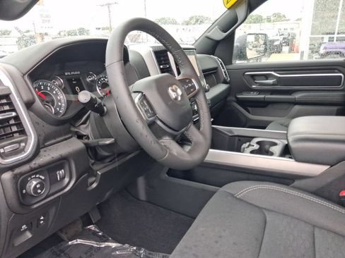 Certified 2025 RAM 1500 Big Horn AWD/4WD image 18