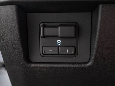 Used 2024 GMC Canyon AT4 w/ Technology Package AWD/4WD image 22