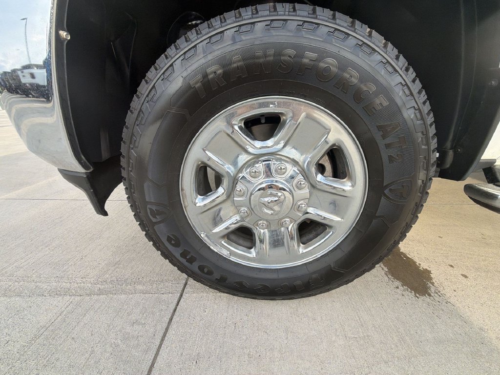Used 2024 RAM 2500 Tradesman w/ Chrome Appearance Group AWD/4WD image 14