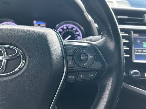 Used 2019 Toyota Camry SE image 19