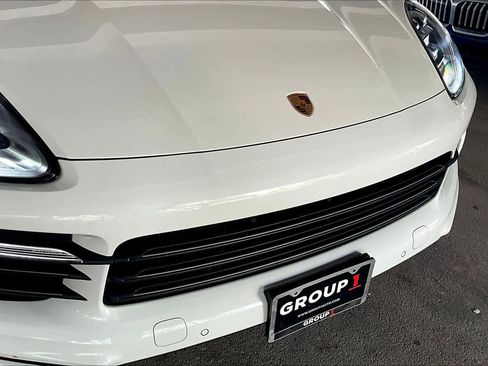 Used 2022 Porsche Cayenne E-Hybrid AWD/4WD image 58