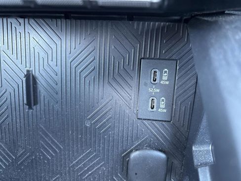 Certified 2025 Toyota Tacoma SR5 image 21