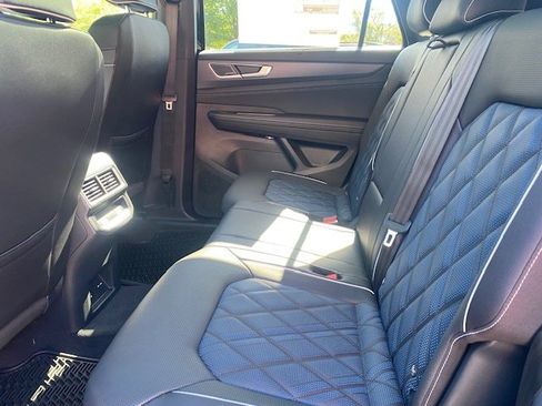 New 2026 Volkswagen Atlas Cross Sport SEL Premium R-Line image 10