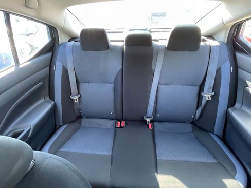 Used 2025 Nissan Versa SV FWD image 36