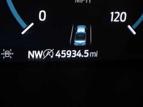 Used 2023 Ford F150 Lariat image 18