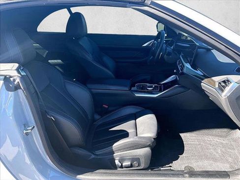 Used 2024 BMW 430i Convertible w/ M Sport Package image 9