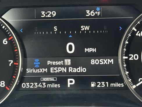 Used 2022 Mitsubishi Outlander SE image 22