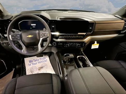 New 2026 Chevrolet Silverado 1500 LT w/ Z71 Off-Road Package image 5