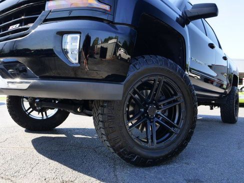 Used 2018 Chevrolet Silverado 1500 LT w/ All Star Edition image 50