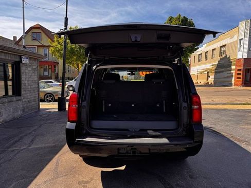 Used 2019 Chevrolet Tahoe LS AWD/4WD image 31