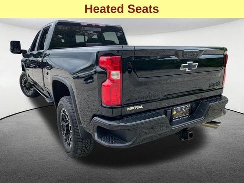 Used 2023 Chevrolet Silverado 2500 High Country w/ LPO, Dark Essentials Package AWD/4WD image 10