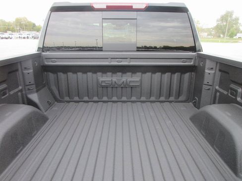 New 2026 GMC Sierra 1500 AT4 w/ AT4 Premium Package image 7