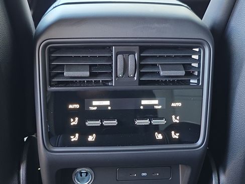 Certified 2025 Porsche Cayenne GTS AWD/4WD image 13