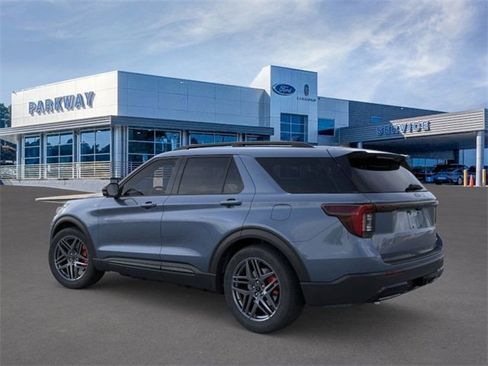 New 2026 Ford Explorer ST-Line w/ ST-Line Street Pack image 4
