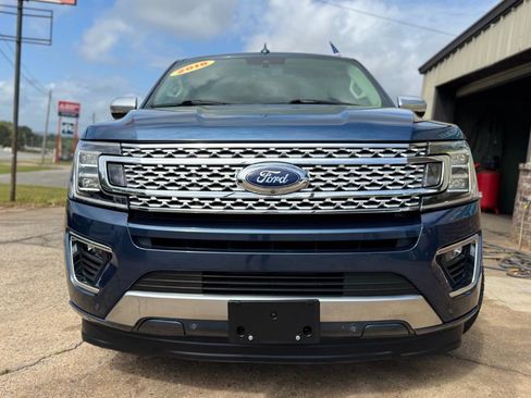 Used 2018 Ford Expedition Max Platinum RWD image 3