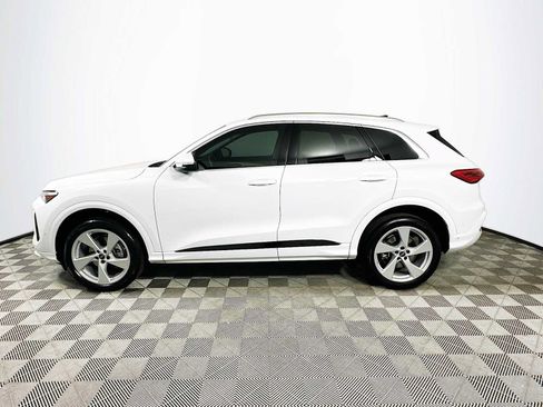 Certified 2025 Audi Q5 Premium w/ Premium Plus AWD/4WD image 4