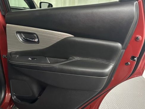 Used 2018 Nissan Murano S image 30