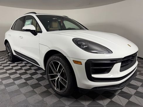 New 2025 Porsche Macan S image 9