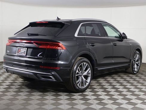 Used 2023 Audi Q8 Prestige w/ Prestige Package AWD/4WD image 12