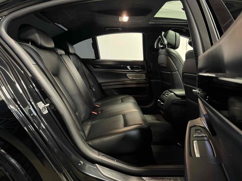 Used 2013 BMW ALPINA B7 image 36