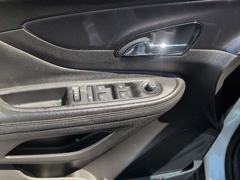Used 2019 Buick Encore Essence AWD/4WD image 20