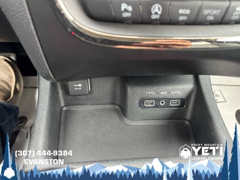 Used 2018 Dodge Durango GT AWD/4WD image 32