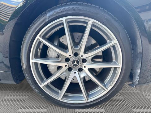 Used 2020 Mercedes-Benz S 560 Sedan image 31