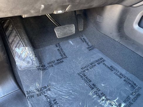 Certified 2021 GMC Sierra 2500 AT4 w/ AT4 Premium Plus Package image 18