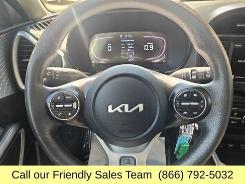 Used 2024 Kia Soul LX w/ Option Group 015 FWD image 16