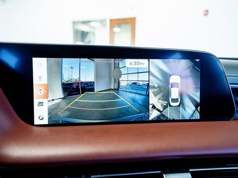 Used 2024 Genesis G90 3.5T image 46