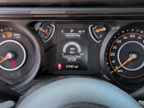 Used 2024 Jeep Gladiator Sport AWD/4WD image 24
