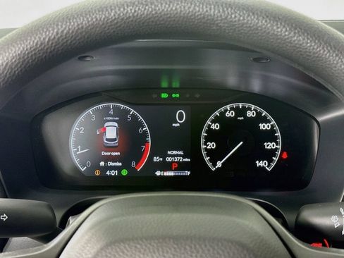 Certified 2027 Honda HR-V LX image 13