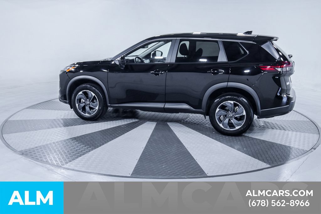 Used 2024 Nissan Rogue SV FWD image 5