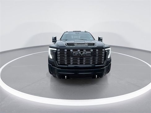 New 2026 GMC Sierra 3500 Denali Ultimate image 3