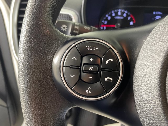 Certified 2022 Kia Soul LX FWD image 12