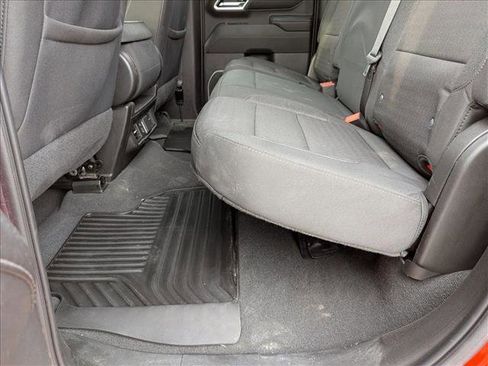 Used 2024 Chevrolet Silverado 2500 LT w/ Convenience Package image 18