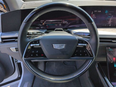 Used 2025 Cadillac Escalade IQ Sport 1 w/ Smart Trailering package AWD/4WD image 17