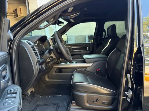 Used 2026 RAM 3500 Laramie AWD/4WD image 11