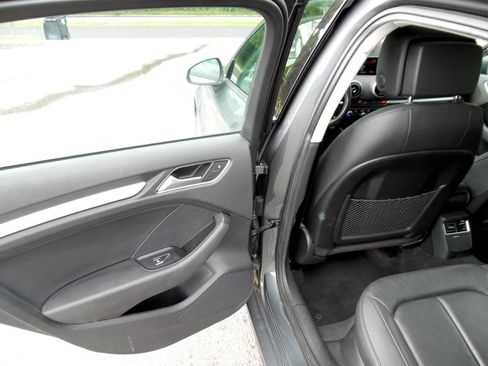 Used 2016 Audi A3 2.0T Premium image 17