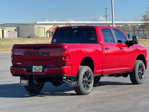 New 2026 RAM 2500 Big Horn AWD/4WD image 3