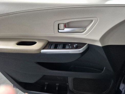 Certified 2023 Toyota Sienna XLE image 13