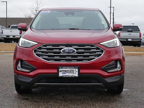 Used 2024 Ford Edge Titanium image 8