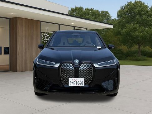 Used 2025 BMW iX xDrive50 w/ Premium Package image 3
