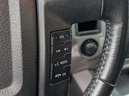 Used 2017 Ford Expedition XLT AWD/4WD image 16