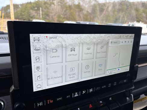 Used 2025 GMC Hummer EV 2X w/ LPO, Sport Package image 16