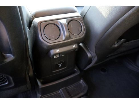 Used 2024 Jeep Wrangler Unlimited Sahara w/ Technology Group AWD/4WD image 26