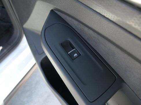 Used 2023 Volkswagen GTI 40th Anniversary Edition FWD image 18